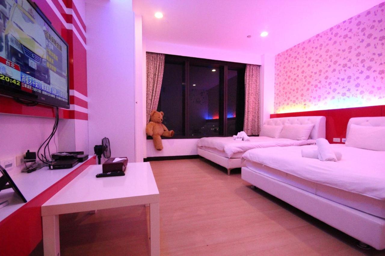 Appartamento 85 Pries Kaohsiung Esterno foto
