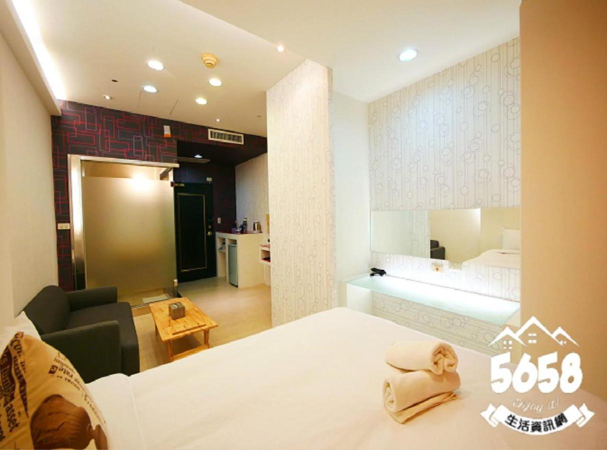 Appartamento 85 Pries Kaohsiung Esterno foto